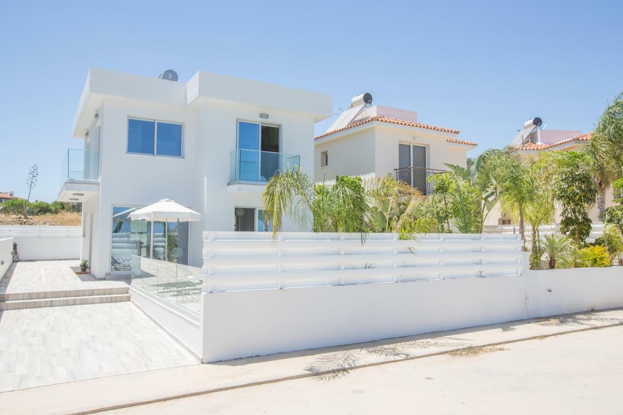 Kitsios Villas With Private Pool No2 โปรทาราส ภายนอก รูปภาพ
